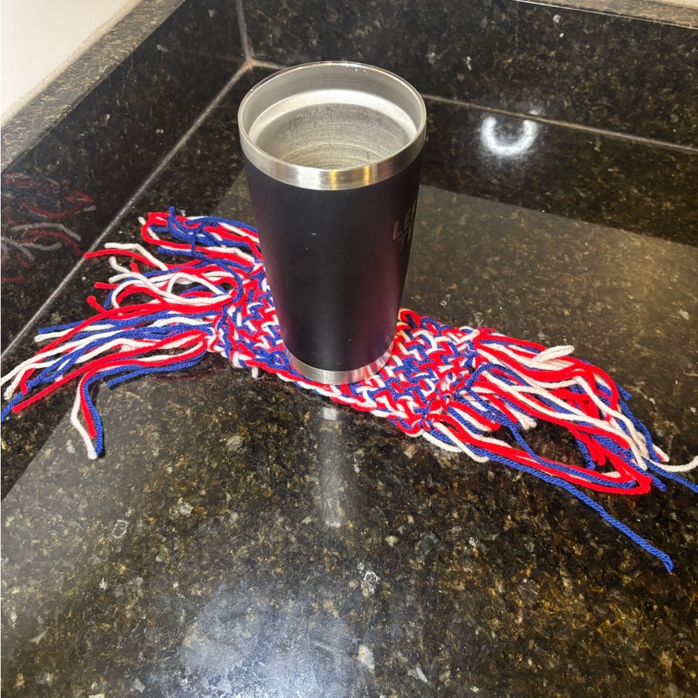NWOT Patriotic Knit Mug Rug Coaster